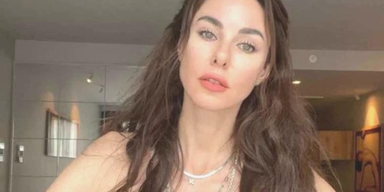 Defne Samyeli’nin cildi Çin’de araştırma konusu oldu