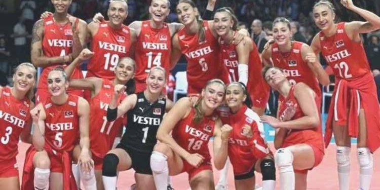 Dünyanın en hoş takımı! Filenin Sultanları yarı finalde…