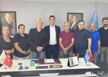 DÜZGÜN Parti Zonguldak Merkez İlçe Teşkilatı’nda toplu istifa
