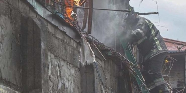 Filipinler’de Yanlış adres verilen itfaiye gecikti, 15 kişi öldü