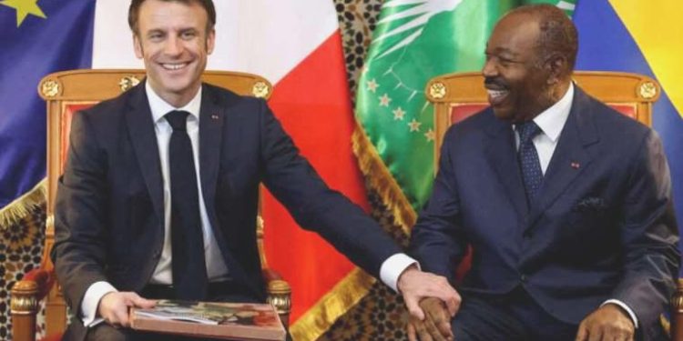 Gabon’da neler oluyor: 56 yıldır ülkeyi yöneten aile darbeyle devrildi!