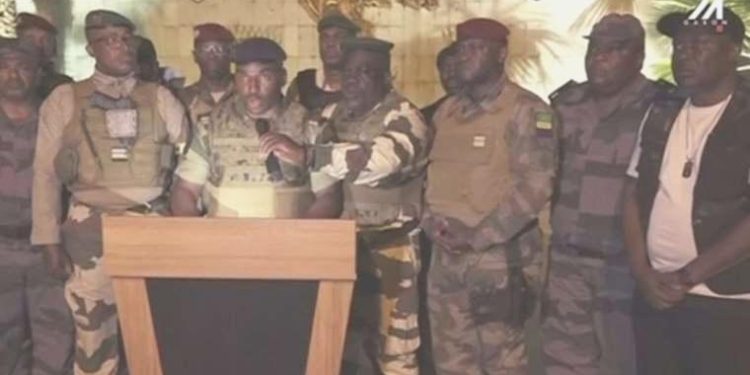 Gabon’daki darbenin gerisindeki general konuştu: ‘Birlikte karar vereceğiz’