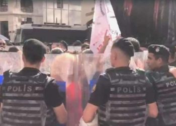 Gözaltına alınmışlardı: CHP’li isimden öğretmenlere dayanak