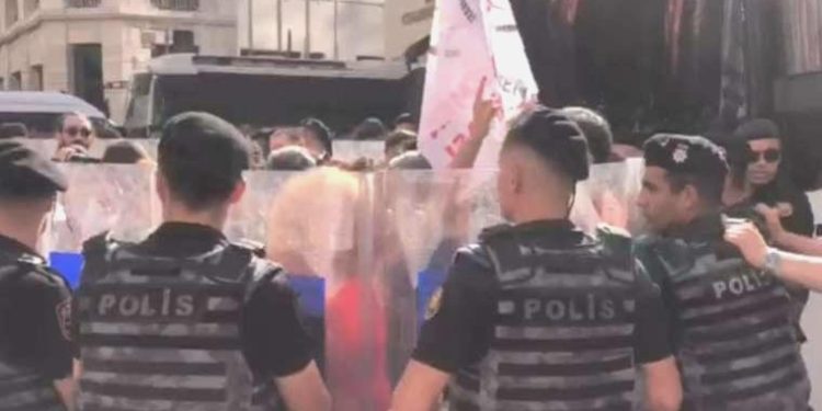 Gözaltına alınmışlardı: CHP’li isimden öğretmenlere takviye