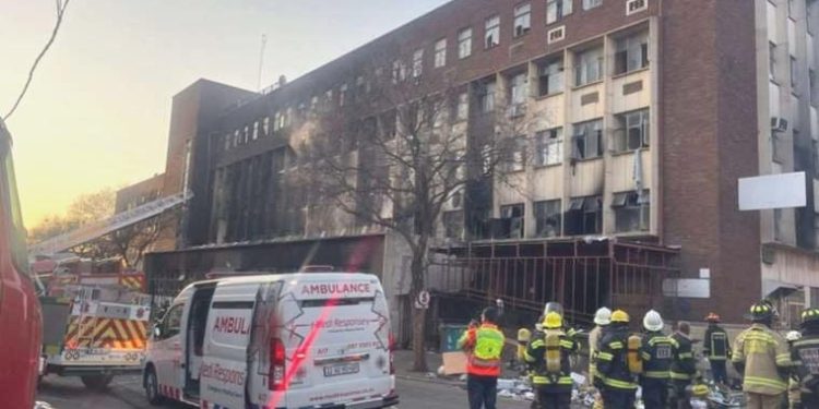 Güney Afrika’da yangın: Çok sayıda meyyit ve yaralı…