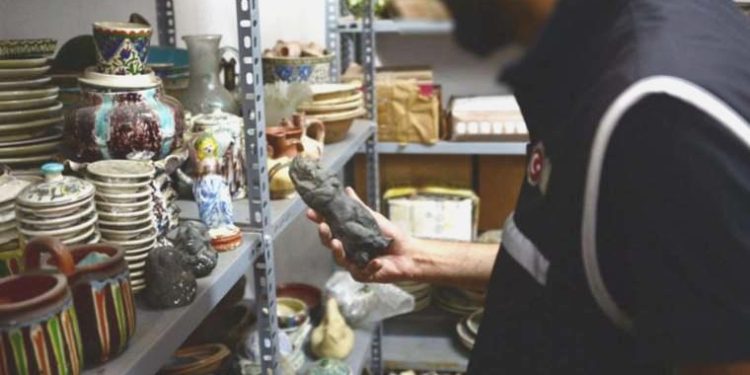 İstanbul’da operasyon: 3 milyon dolarlık tarihi eser ele geçirildi