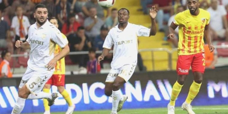Kayserispor, Samsunspor’u 2-1 mağlup etti