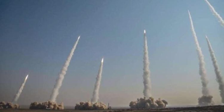 Kuzey Kore, Güney Kore’ye karşı nükleer akın simülasyonu düzenledi