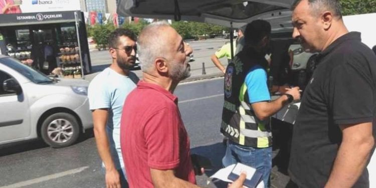 Müşteri seçen taksiciden cezaya itiraz: ‘Ben o denli bir insan değilim’