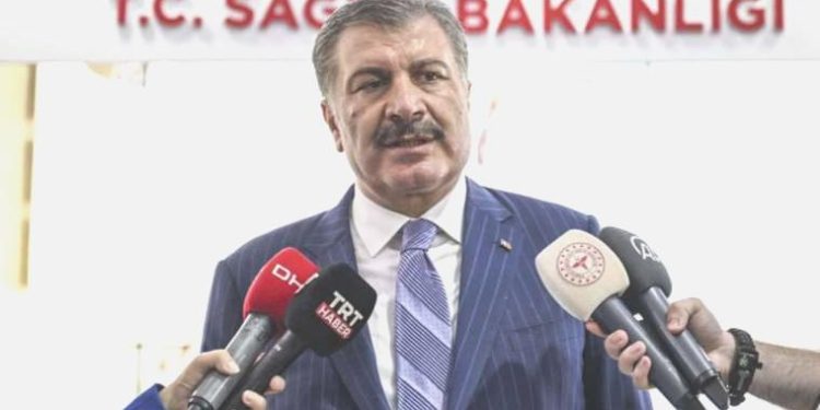 Sıhhat Bakanı Koca yeni uygulamayı resmen duyurdu: ‘Sonuç göstermek, rapor ve ilaç yazdırmak için hastaneye gitmek tarih olacak’