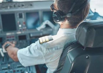 Sıhhat sıkıntılarını gizlediği için binlerce pilot soruşturma altında