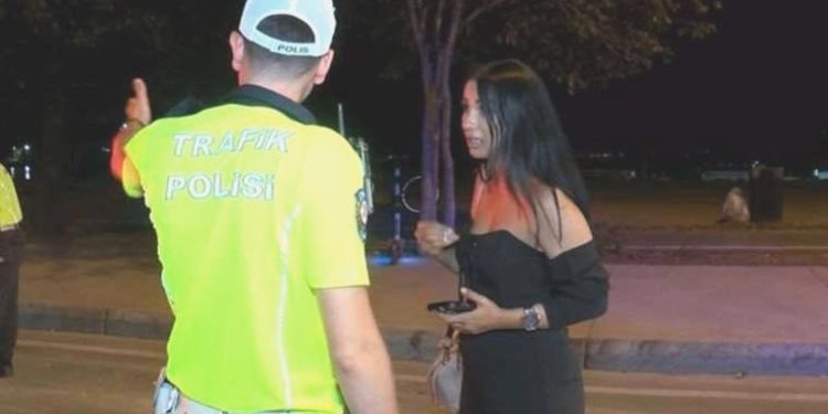 ‘Şimdi ararım ve buraya yığarım’ demişti… Kadıköy’de kontrol sonrası misyondan alındıkları argüman edilen polislerle ilgili açıklama