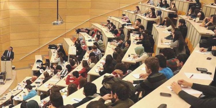 Sınıf eğitimi ve iktisat takımı için ‘din’ koşulu arandı: ‘Akademi dinselleştiriliyor’