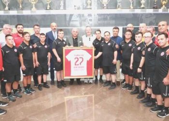 TFF’den Down Sendromlu Futsal Ulusal Ekibi’ne ziyaret