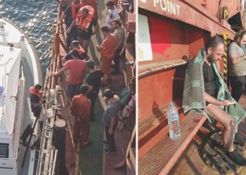Türkeli açıklarında hareketli anlar: Seyir halindeki gemiden denize düşen 2. kaptan 20 saat sonra kurtarıldı!