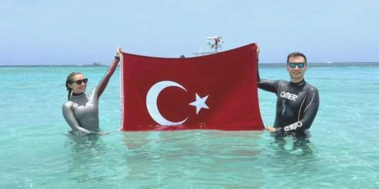 Ulusal atlet Şahika Ercümen, Özgür Dalış Şampiyonası’nda 3. oldu