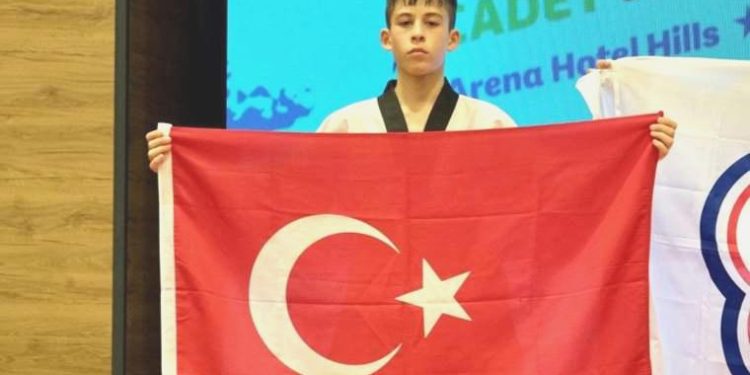 Ulusal tekvandocu Utku Kap’tan gümüş madalya