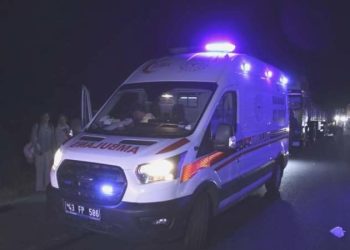 Uşak’ta yolcu otobüsü TIR’a çarptı… Çok sayıda yaralı var!