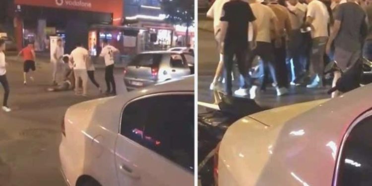 Üsküdar’da ‘sözlü taciz’ argümanı ortalığı karıştırdı: Tekme tokat darbettiler!