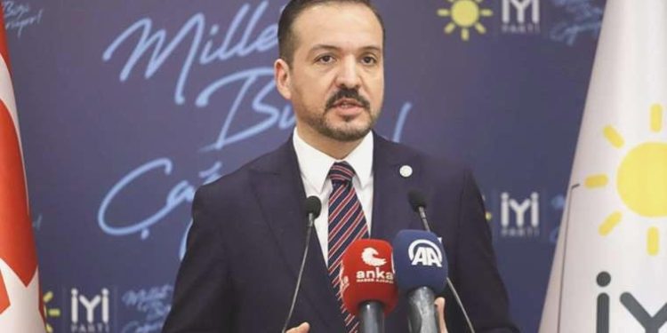 YETERLİ Partili Kürşad Güçlü’den ‘Ankara’ ve ‘İstanbul’ sorusuna dikkat çeken karşılık