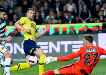 Fenerbahçe, Konyaspor deplasmanında iki puan bıraktı