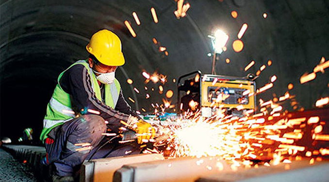 Euro Bölgesi’nde sanayi üretimi düştü