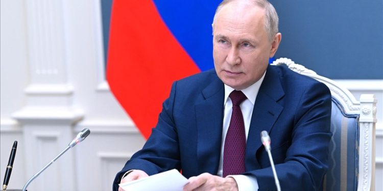 Putin’den dikkat çeken Ukrayna uyarısı: Dostumuz Erdoğan’a gerçeklerle ilgili bilgi verin