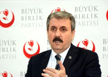 Destici: 2-3 bin lira zamla emekli nefes alamaz