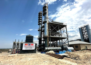 Kırgız-Türk ortaklığında petrol rafinerisi kuruluyor