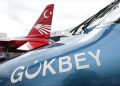 Milli hava aracı GÖKBEY’den İngiltere’de gövde gösterisi