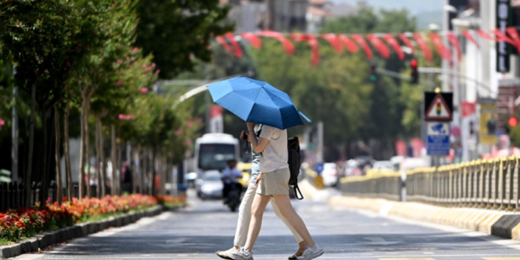 İki bölge için fırtına uyarısı! Sıcaklıklarda düşüş yok