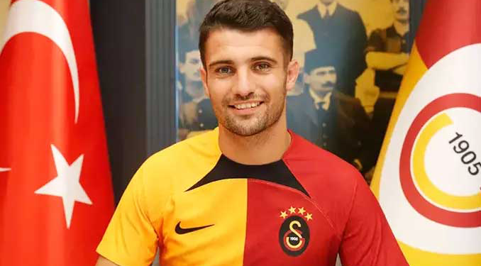 Galatasaray Fransız futbolcu ile yollarını ayırdı