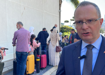 Beyrut’tan tarihi tahliye