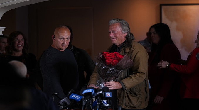 Trump’ın danışmanı Bannon tahliye edildi