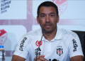 Beşiktaş, Giovanni van Bronckhorst ile yollarını ayırdı