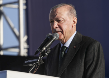 Erdoğan: Deprem bölgesinde evine girmeyen tek bir kardeşimiz kalmayacak