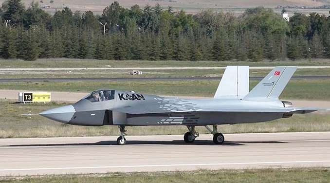 KAAN üçüncü uçuşunu yıl sonuna kadar yapacak