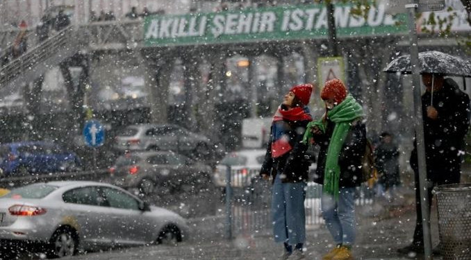 Meteoroloji 53 il için sarı ve turuncu kodlu uyarıda bulundu: Kar geliyor