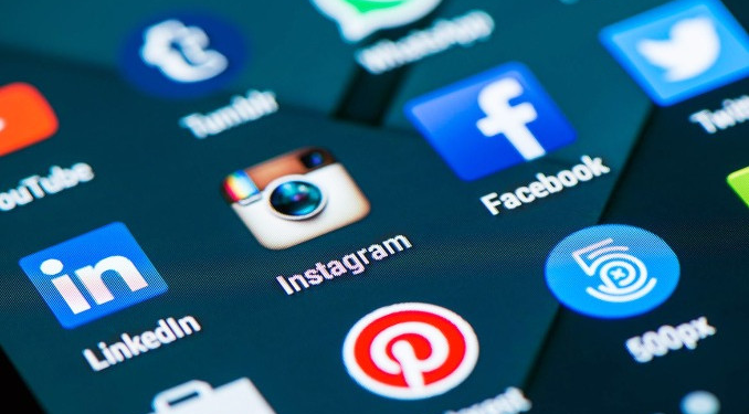 Bakan Uraloğlu açıkladı: Sosyal medyaya yaş kısıtlaması mı geliyor?