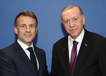Erdoğan, Macron ile görüştü