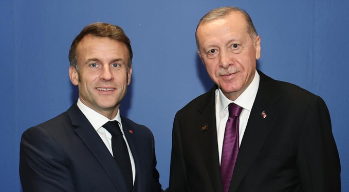 Erdoğan, Macron ile görüştü