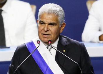 Panama Devlet Başkanı’ndan Trump’a yanıt: Kanal bize ait öyle kalacak