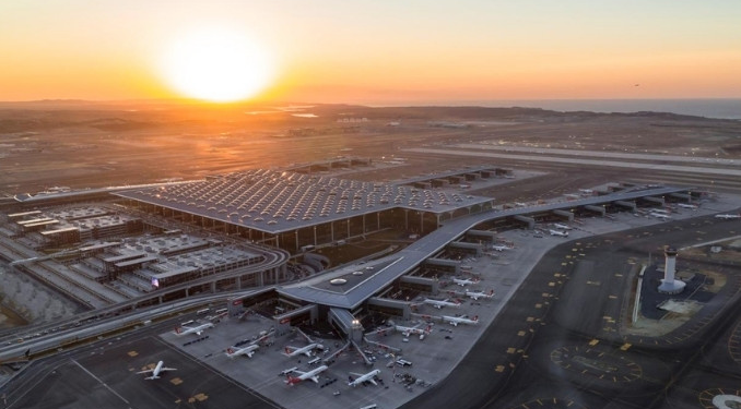 Bakan Uraloğlu: İstanbul Havalimanı’na 3 piste aynı anda 3 uçak iniş-kalkış yapabilecek