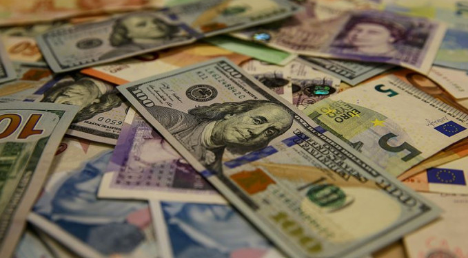 Döviz mevduatına talep arttı