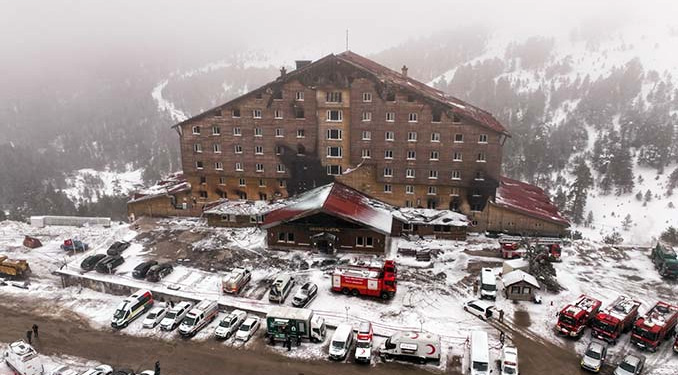 Şok rapor! Yanan otelin restoranına 19 gün önce onay verilmiş