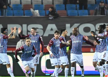 Trabzonspor, Sivasspor karşısında farklı kazandı