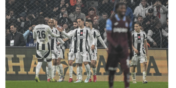 Beşiktaş Trabzonspor’u 2-1 mağlup etti