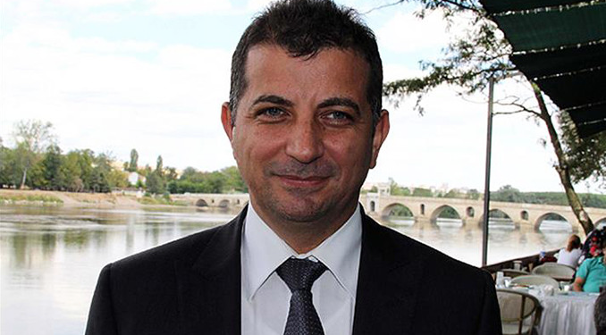 Boşanan Ünsal Ban, zina nedeniyle 22 milyon tazminat ödeyecek