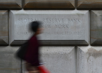 Fed’de casusluk krizi: Eski kıdemli danışman tutuklandı