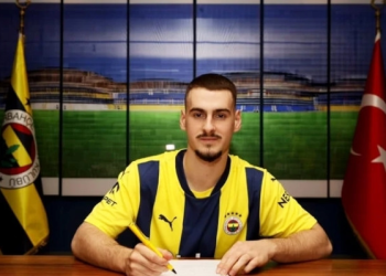 Fenerbahçe transferi duyurdu: 4,5 yıllık sözleşme imzalandı